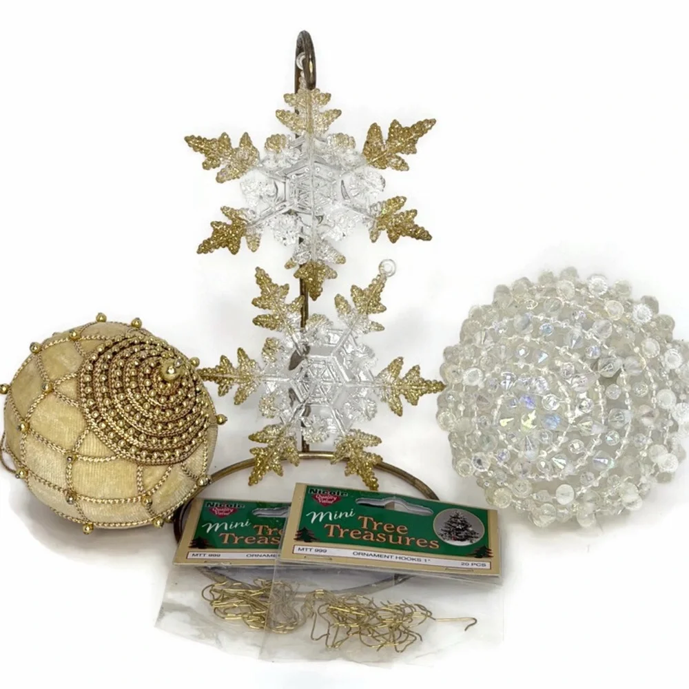 Elegant Holiday Ornaments Lot of 6 Pieces